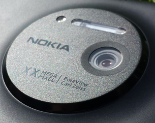 Images of Nokia “EOS” leaked from every angle Images of Nokia “EOS” leaked from every angle